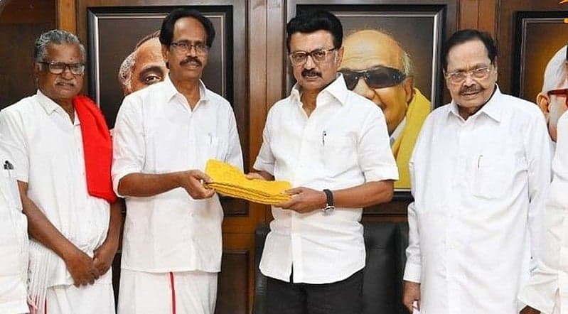 ``திமுக-வினர் வேண்டுகோள் விடுத்தார்களே தவிர கட்டளையிடவில்லை.!' - இந்திய கம்யூனிஸ்ட் வீரபாண்டியன்