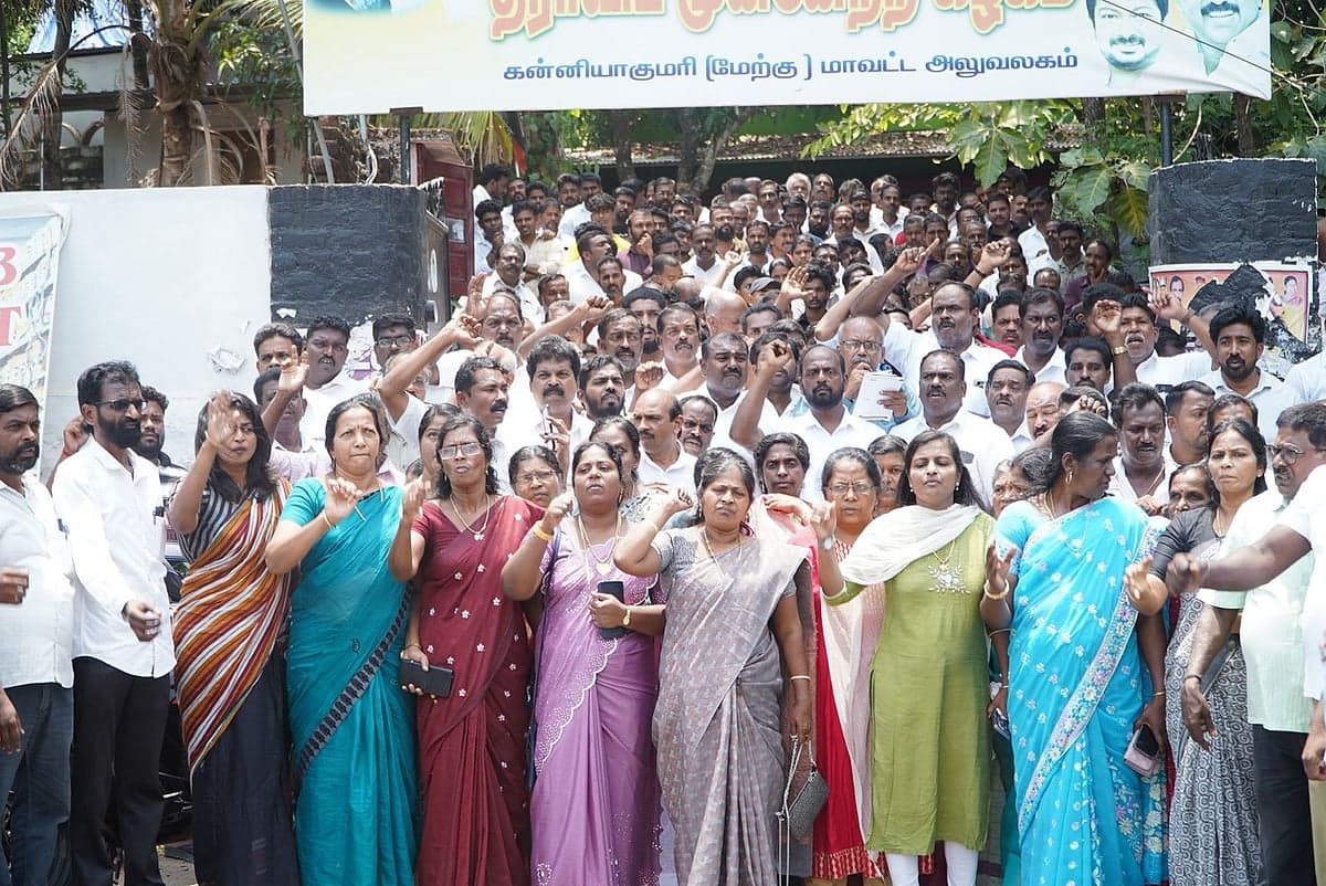 மனோ தங்கராஜ்: `அமைச்சருக்கே சீட் இல்லியா?' - இரவு வரை போராட்டம் - நிர்வாகிகள் சொல்வது என்ன?