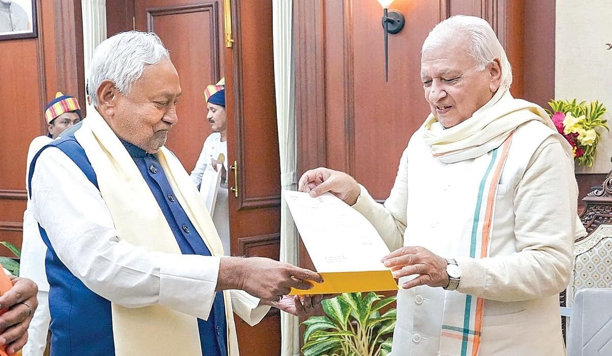 பிஹார் பேரவையை கலைக்க நிதிஷ் பரிந்துரை