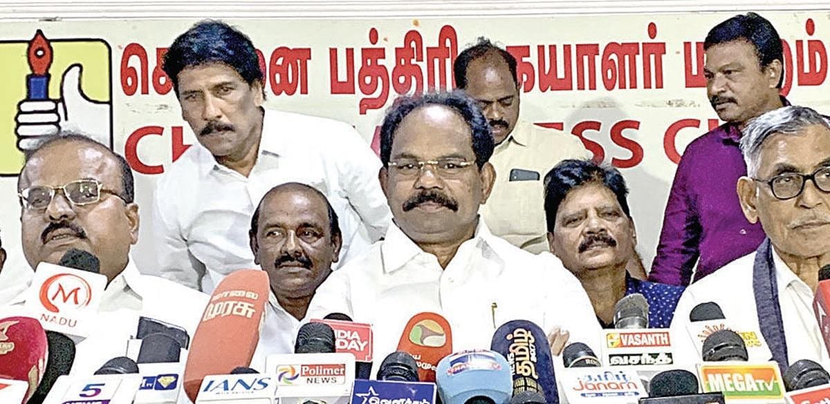 ராமதாஸ் போல் ஒரு நாள் வைகோவும் மகனால் வருந்துவார்: மல்லை சத்யா தாக்கு