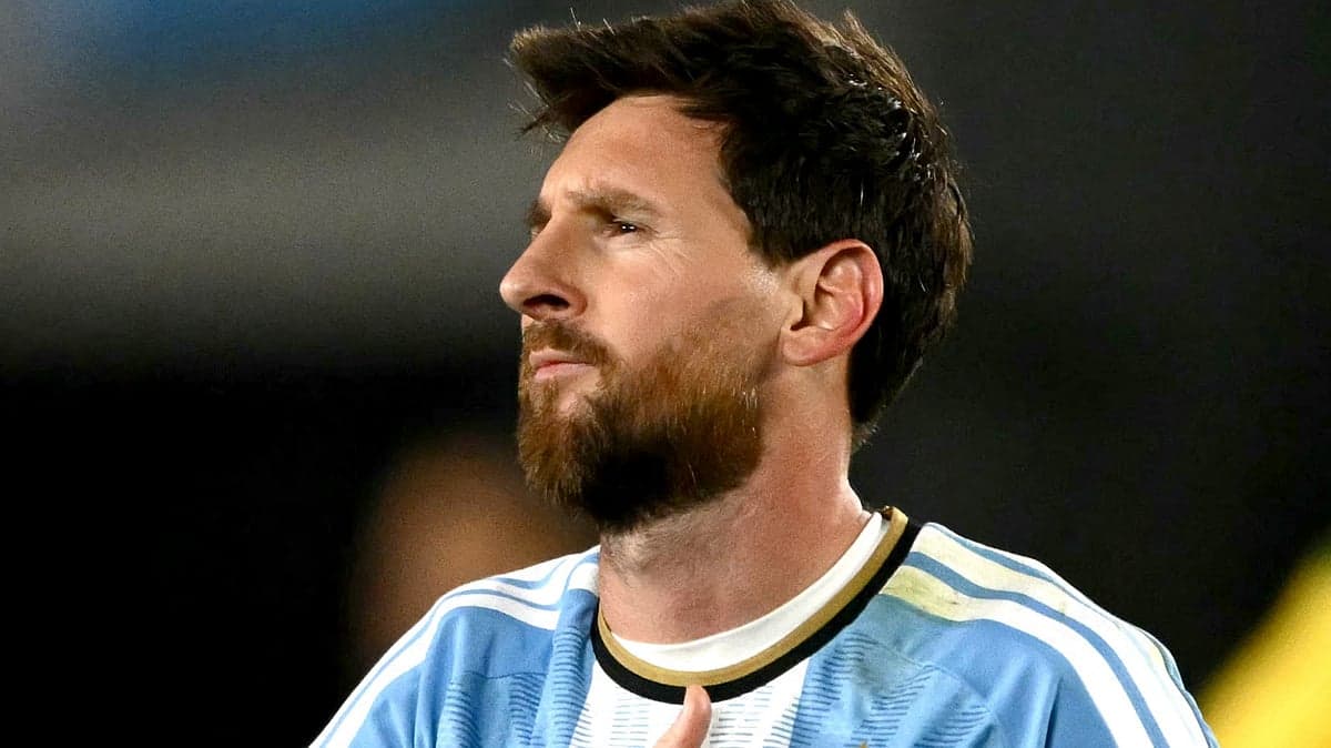 Messi: "நன்றியுடனும், பெருமையுடனும் விடைபெறுகிறேன்" - கண்ணீருடன் பிரியாவிடை கொடுத்த மெஸ்ஸி