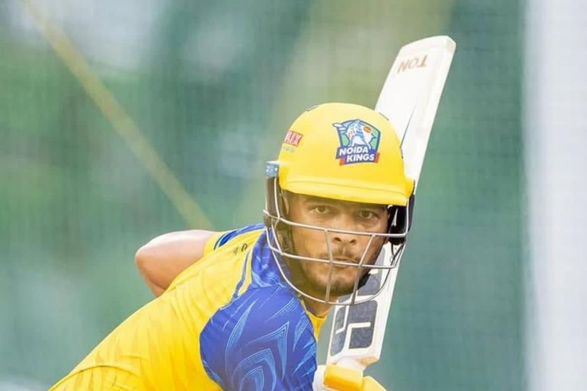 ஜடேஜாவுக்கு மாற்று வீரர் இவர்தானா? ரூ.14.20 கோடிக்கு ஆல்ரவுண்டரை ஏலத்தில் தட்டி தூக்கிய CSK